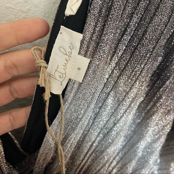 NWT Letruebe Anthropologie Metallic Crop Top - Picture 4 of 5